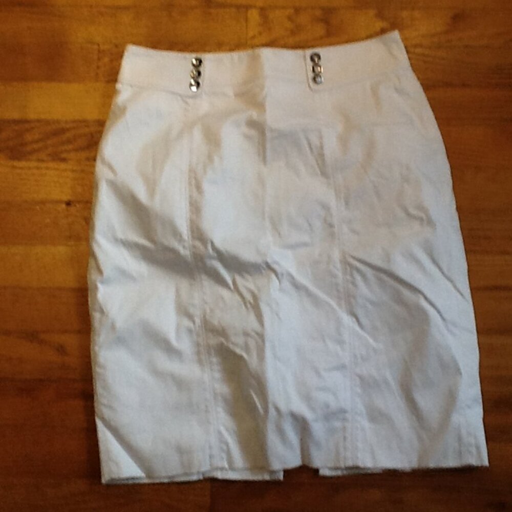 White Cotton Sateen Skirt with Flattering Seams & Spandex for Stretch